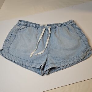 Aeropostale High Waist Dolphin Short Medium Light Wash Elastic Waist